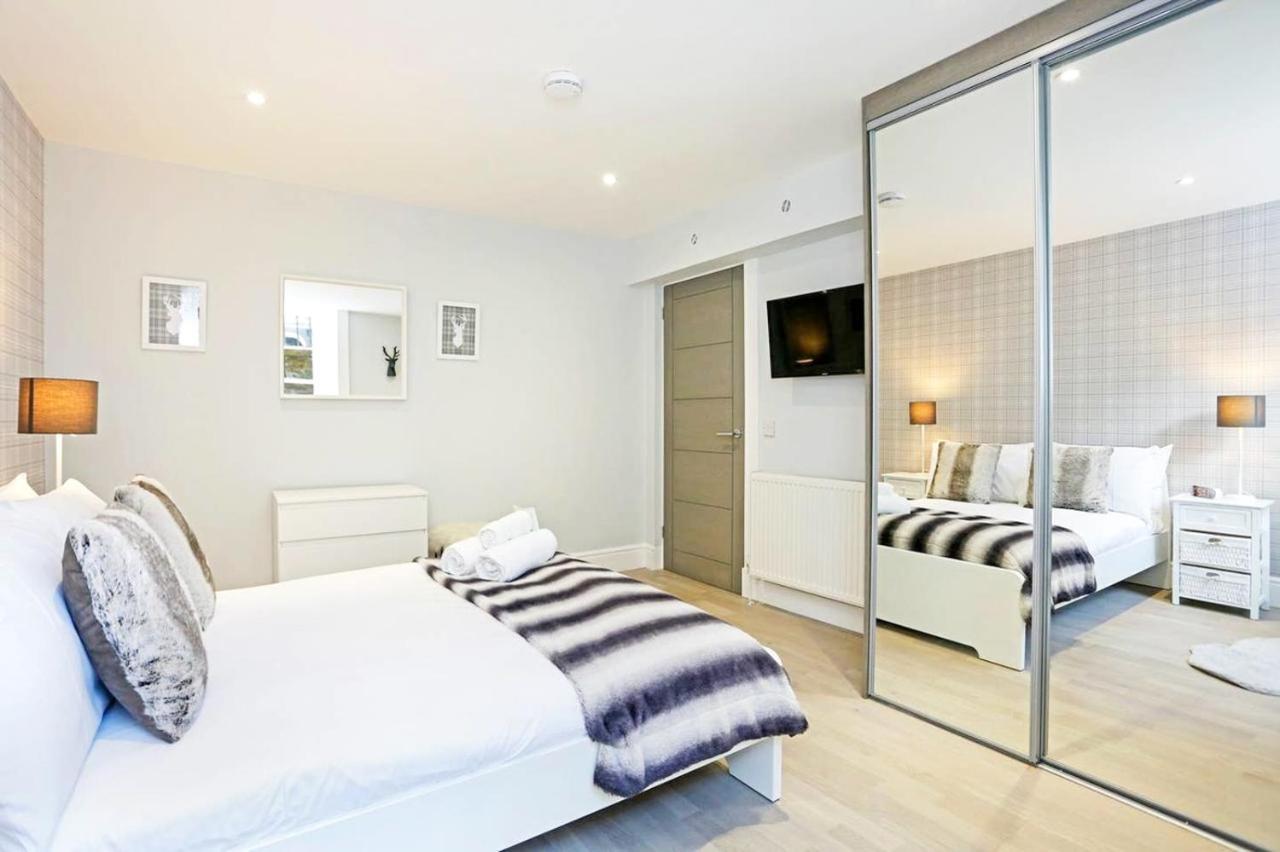 Ultra Modern, Stylish Apartment Next To Princes St إدنبرة المظهر الخارجي الصورة