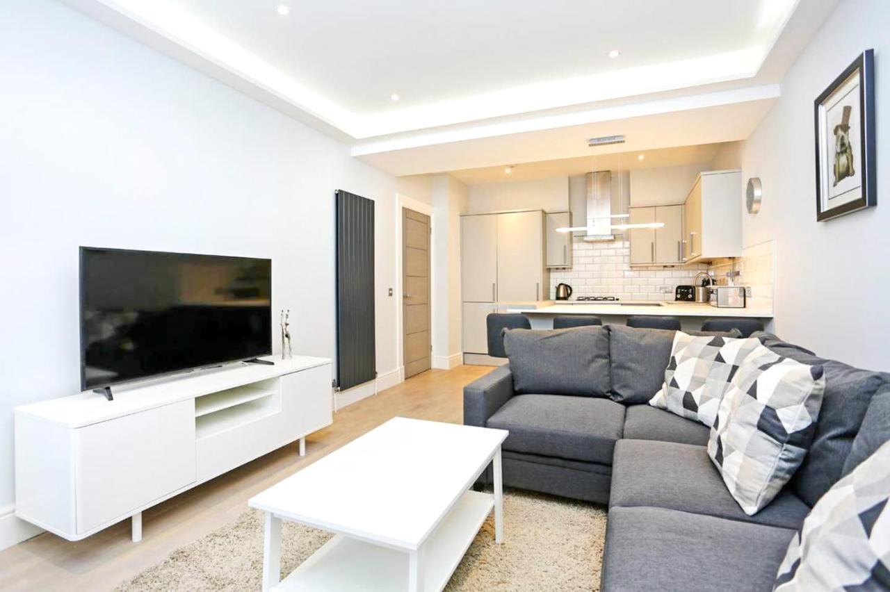 Ultra Modern, Stylish Apartment Next To Princes St إدنبرة المظهر الخارجي الصورة